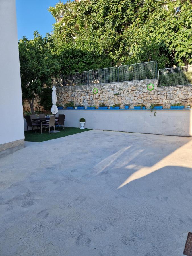 Apartment Radja Trogir Exterior foto